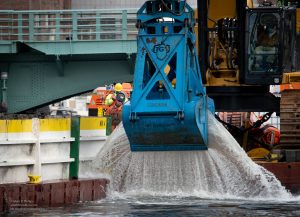 Dredging the Gowanus Canal in the EPA Superfund project. ©Mark D Phillips